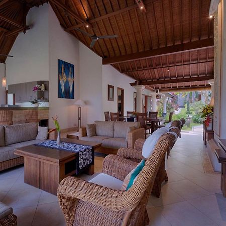 Kutus Kutus Saba Beach Villa 요그야카르타 외부 사진