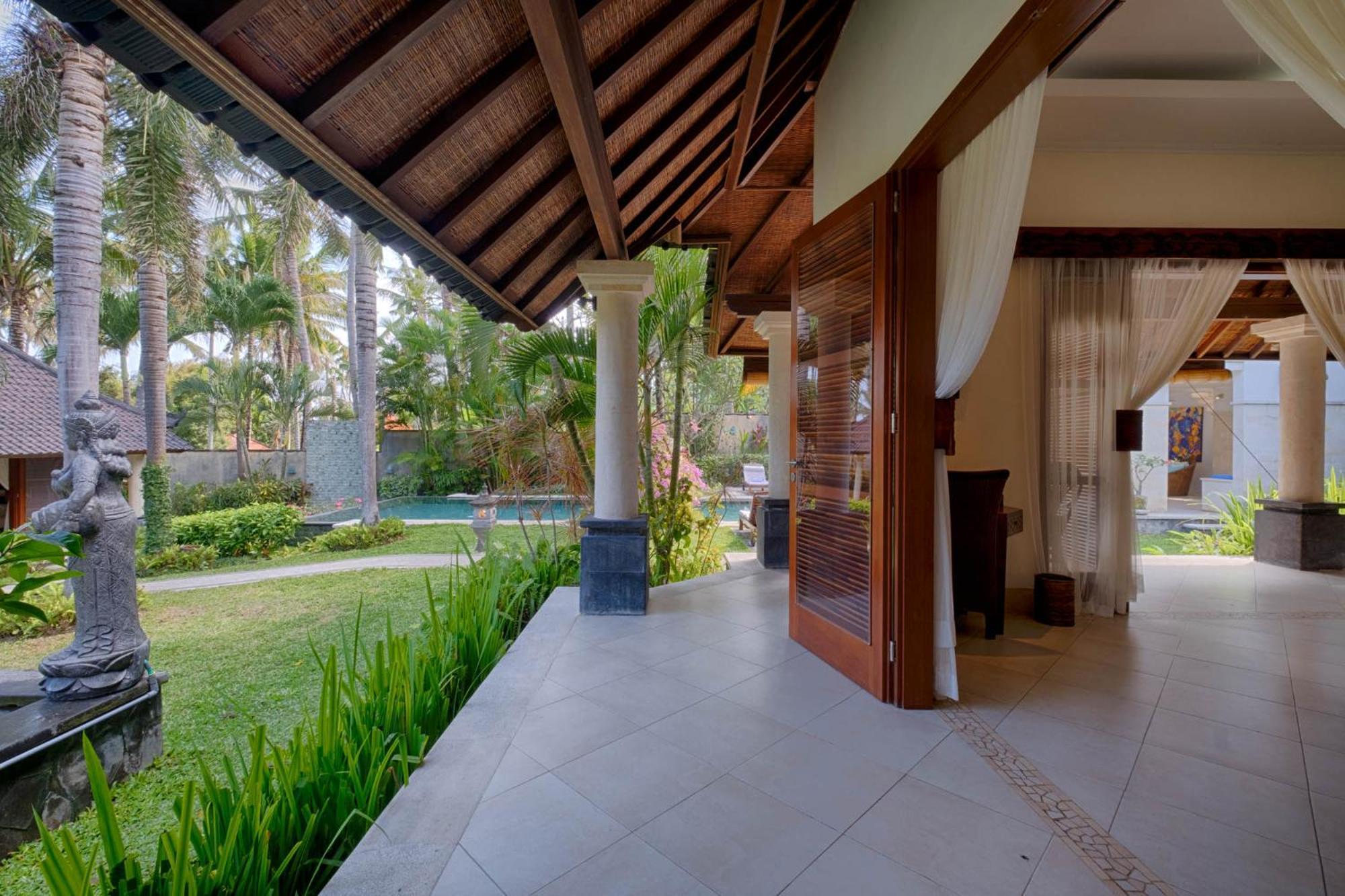 Kutus Kutus Saba Beach Villa 요그야카르타 외부 사진
