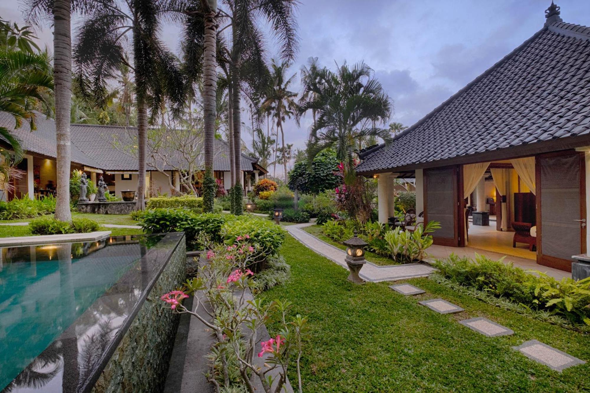Kutus Kutus Saba Beach Villa 요그야카르타 외부 사진