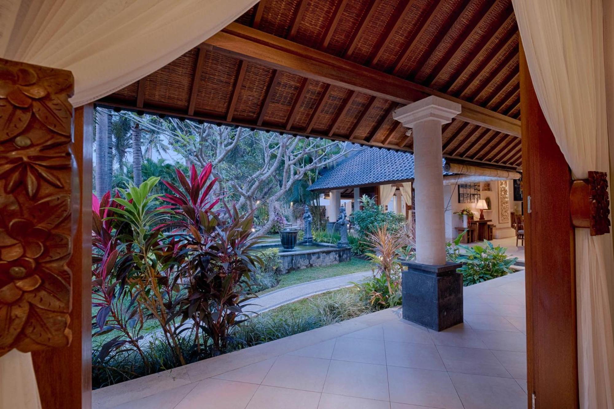 Kutus Kutus Saba Beach Villa 요그야카르타 외부 사진