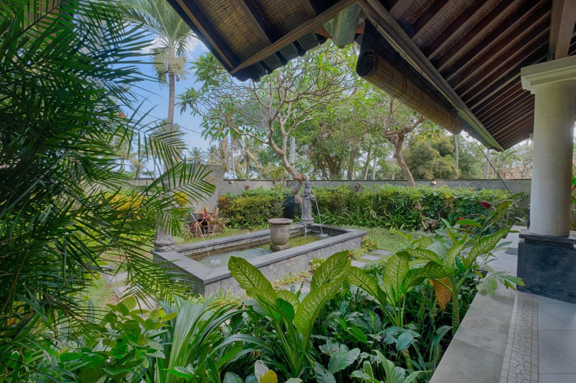 Kutus Kutus Saba Beach Villa 요그야카르타 외부 사진