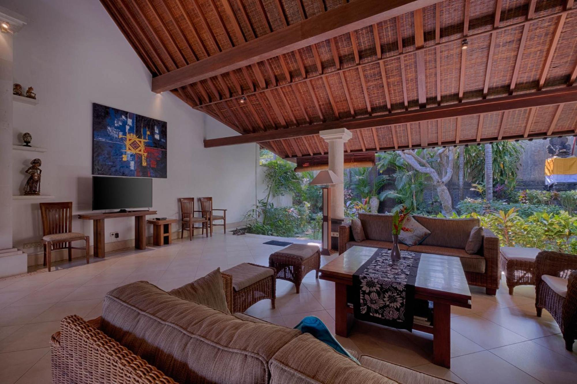 Kutus Kutus Saba Beach Villa 요그야카르타 외부 사진