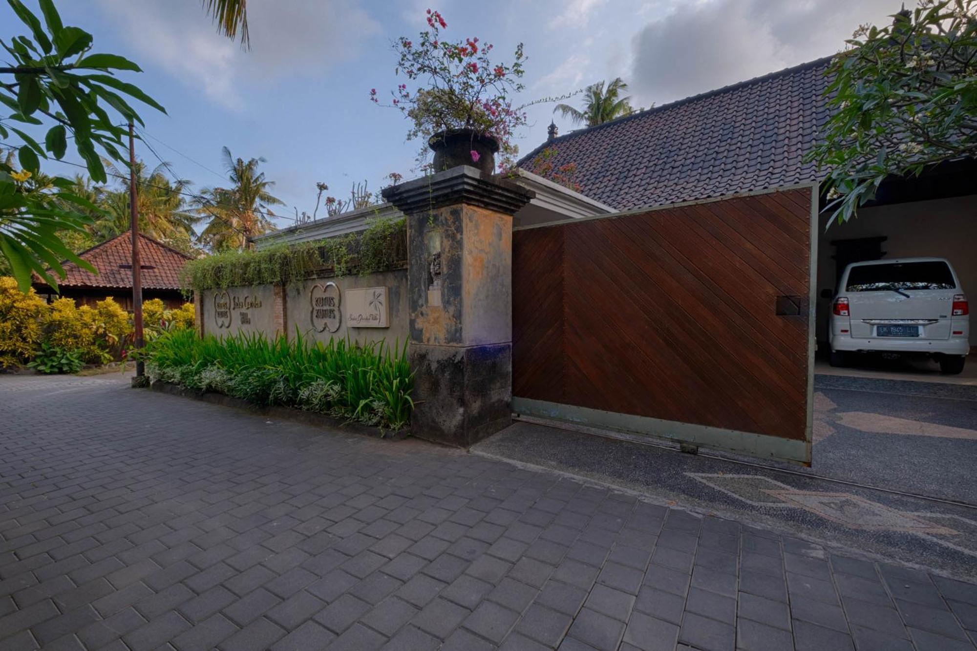 Kutus Kutus Saba Beach Villa 요그야카르타 외부 사진