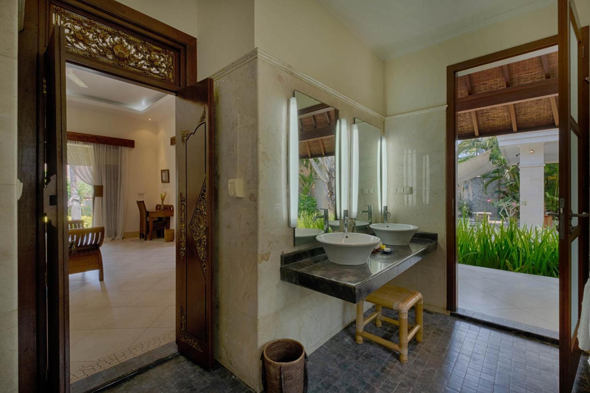 Kutus Kutus Saba Beach Villa 요그야카르타 외부 사진